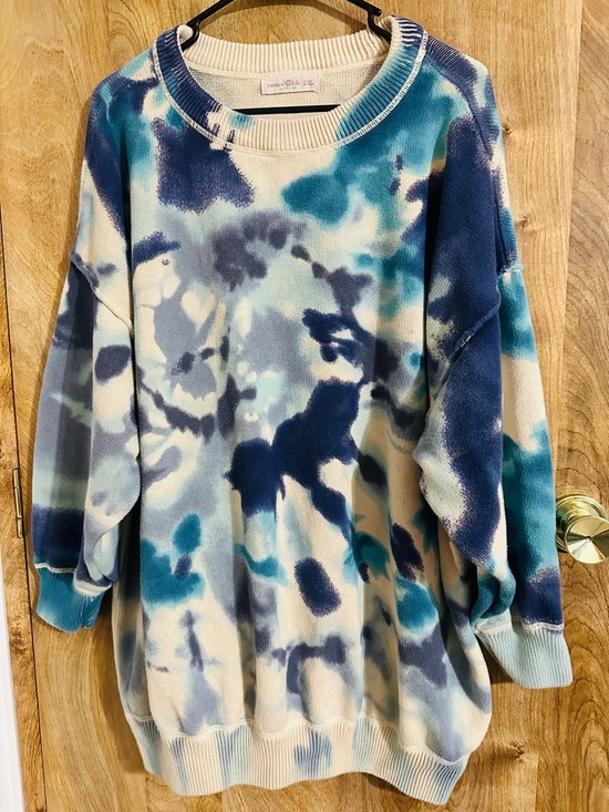 NATURAL LIFE Sweaters - NATURAL LIFE Blue Teal and Cream Tie-Dye Crewneck Sweater